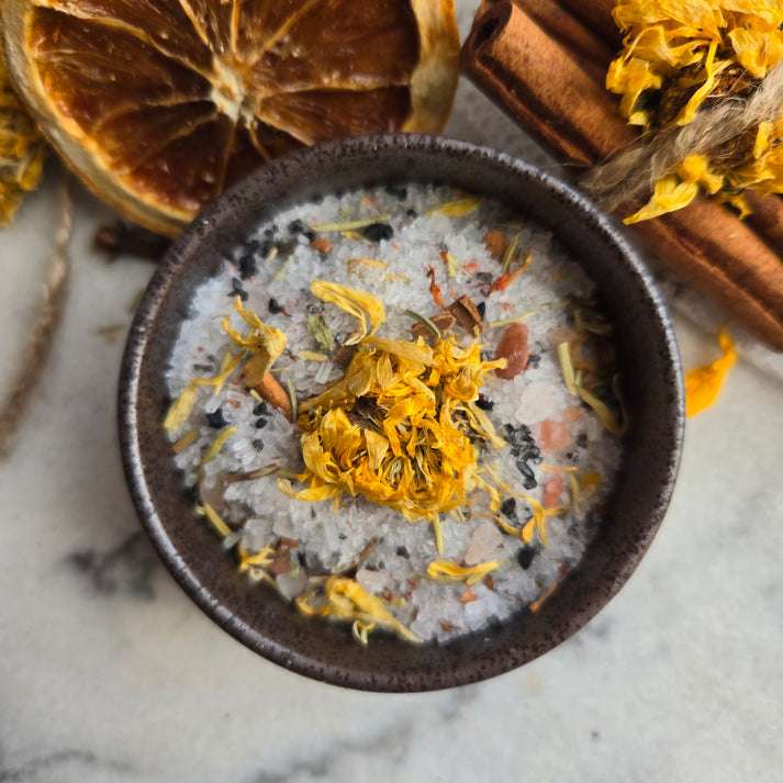 Amber Glow Botanical Bath Soak