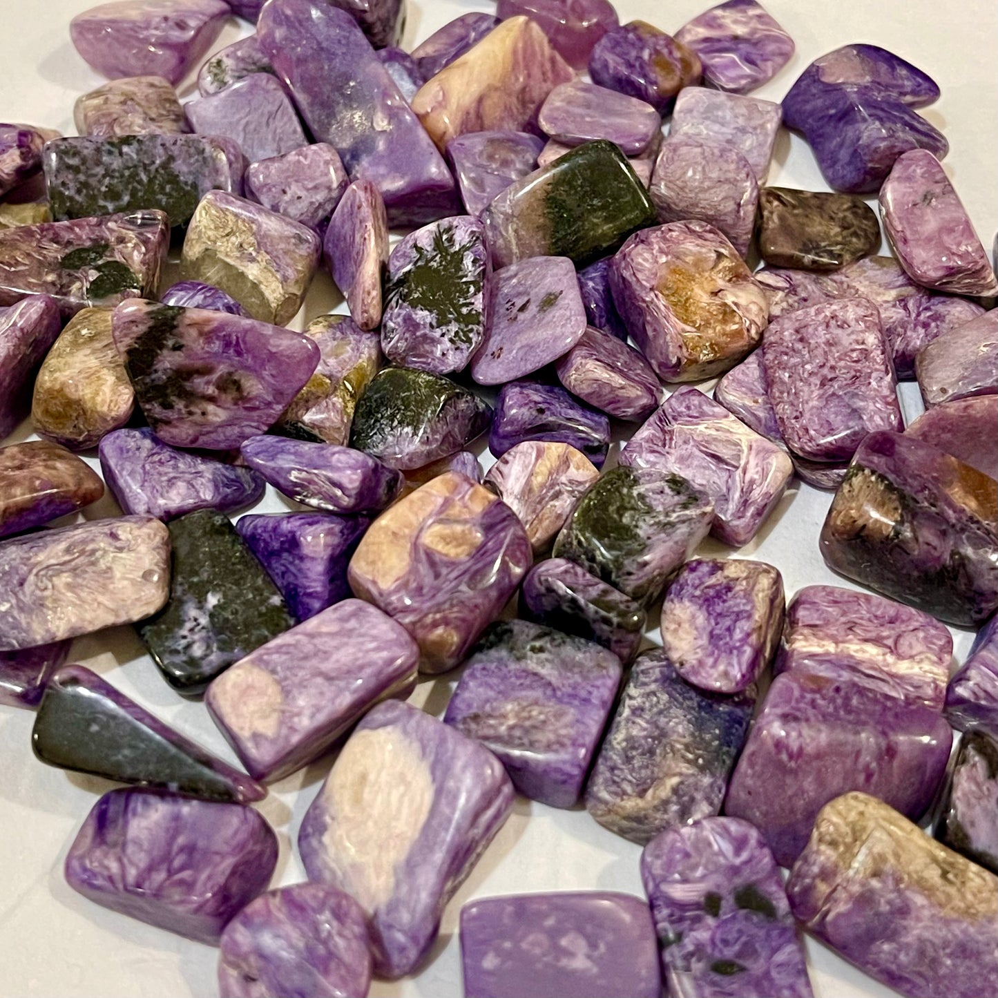 Charoite tumb.