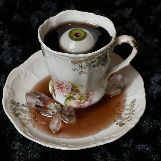 dainty Eyeball teacup