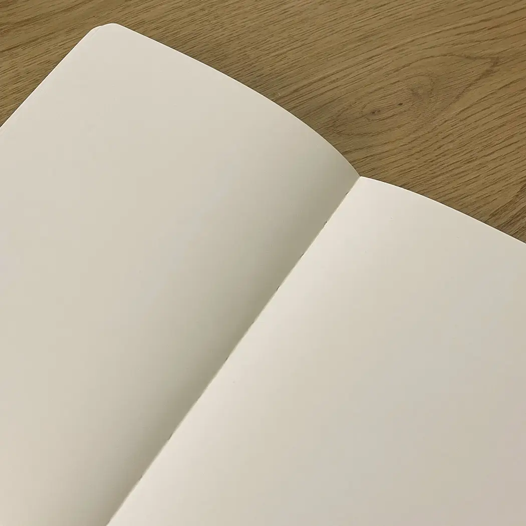 V.E. Schwab - Worlds to Conquer Journal