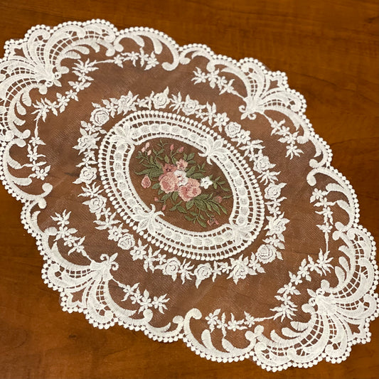 Embroidered lace doilies placemats