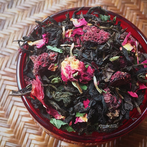 Raspberry Oolong | Black/Green Tea Blend