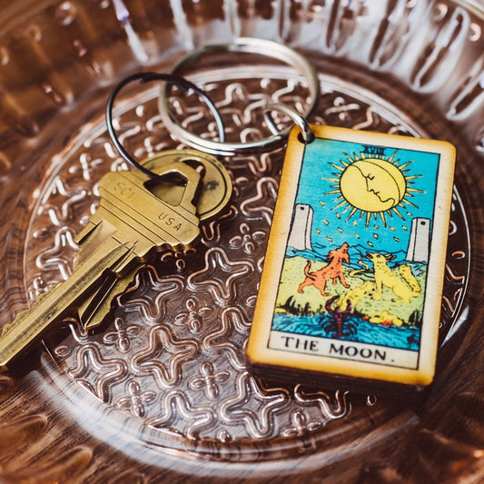 The Moon tarot wooden keychain